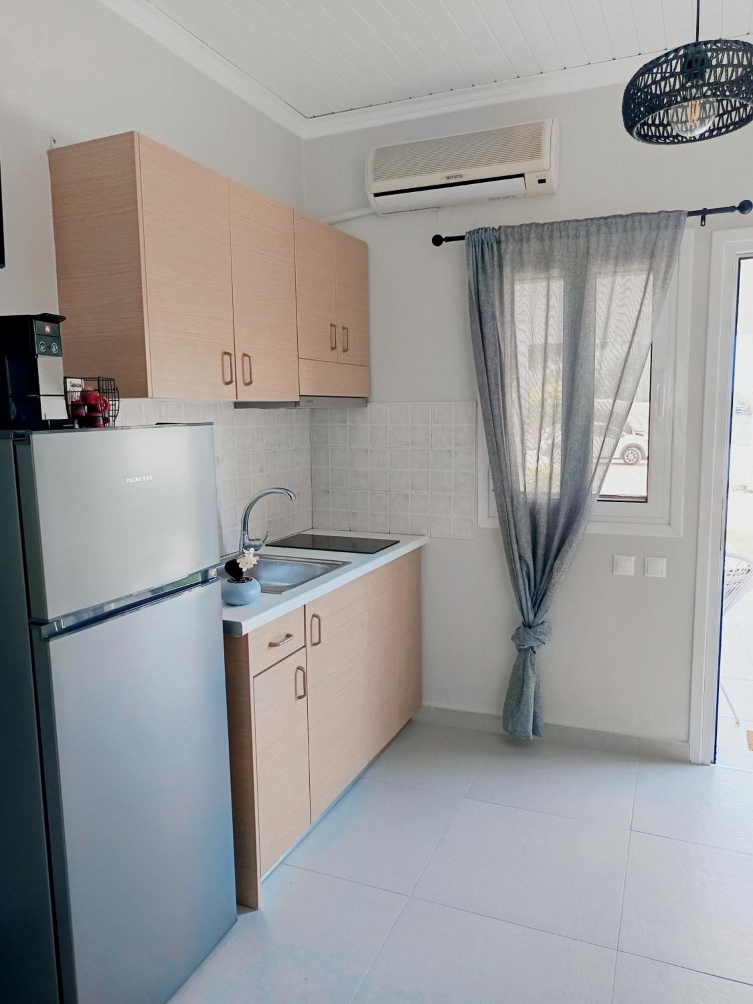 Drosostalia Apartments Lefkada City ภายนอก รูปภาพ