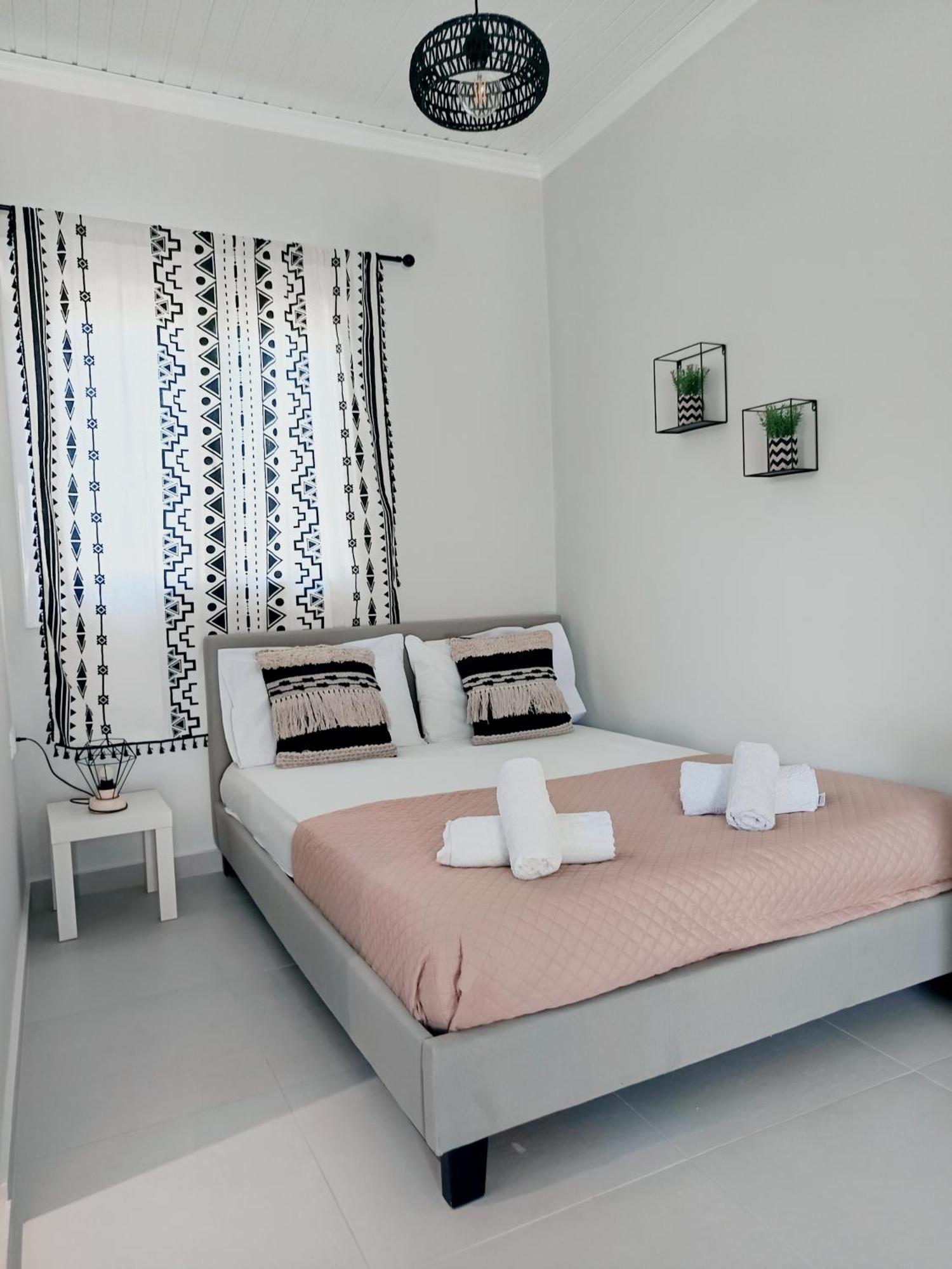 Drosostalia Apartments Lefkada City ภายนอก รูปภาพ