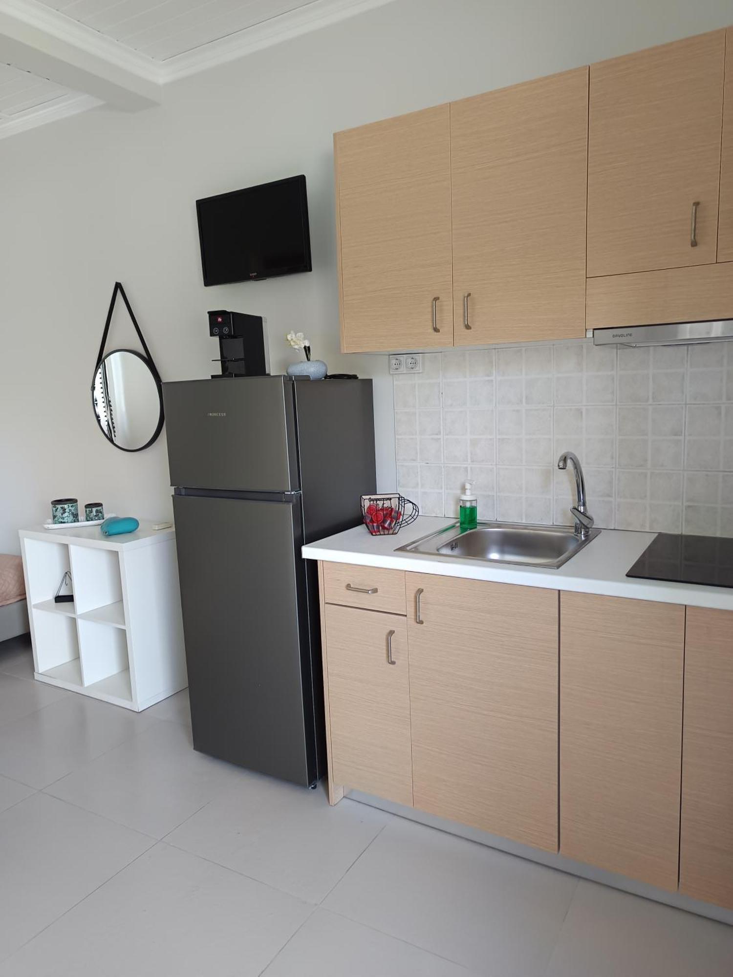 Drosostalia Apartments Lefkada City ภายนอก รูปภาพ